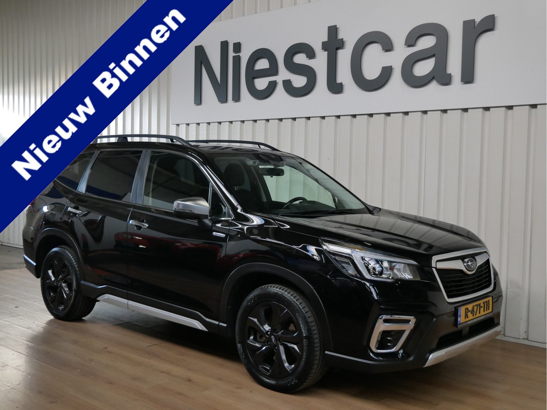 Subaru Forester 2.0i e-BOXER Comfort Eye-Sight / Apple Carpl, Auto's, 4 cilinders, Zwart, Bedrijf, Forester