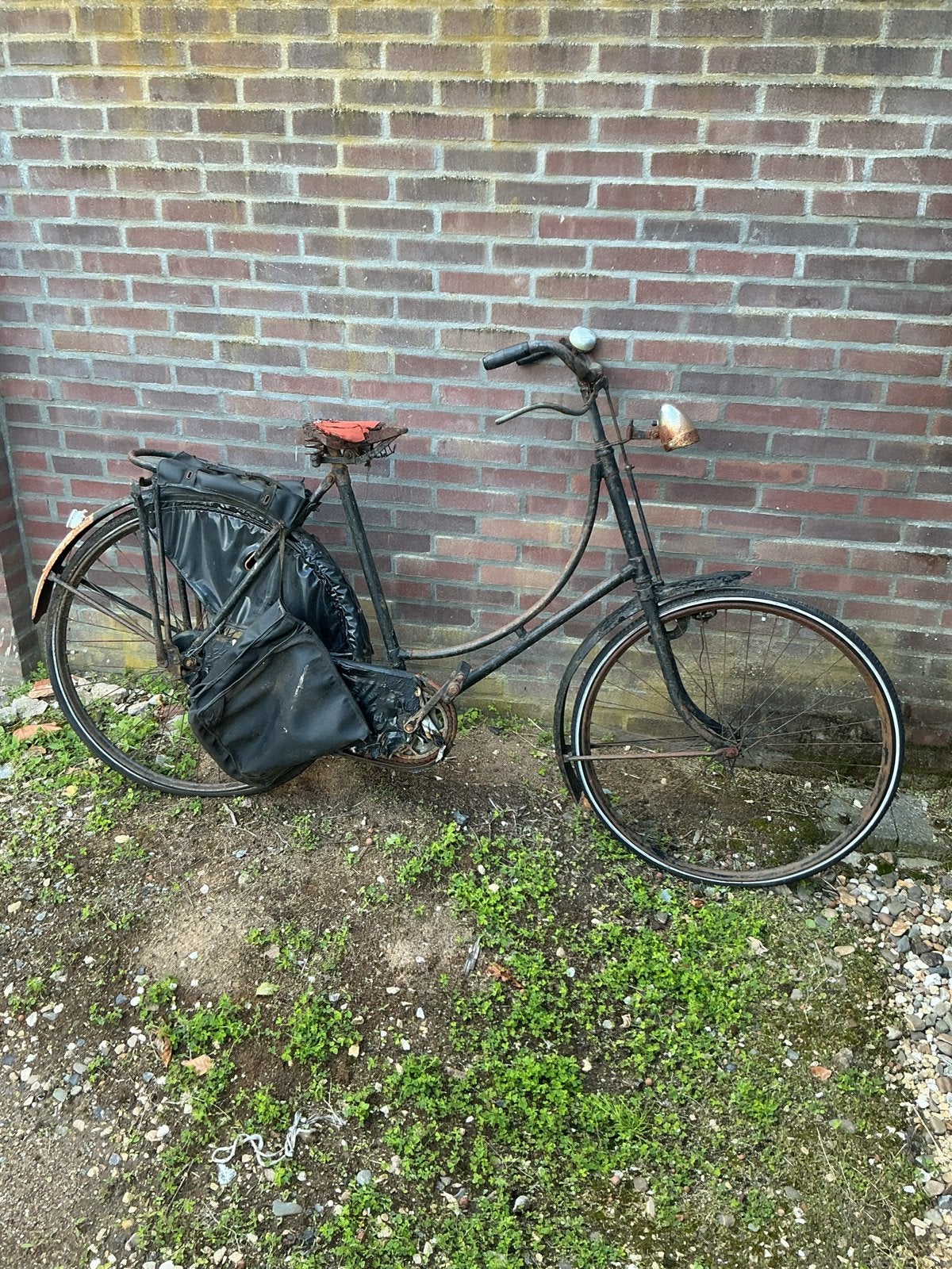 Antieke omafiets - Opknapper met karakter, 56 cm of meer, Ophalen of Verzenden, Gebruikt, Terugtraprem