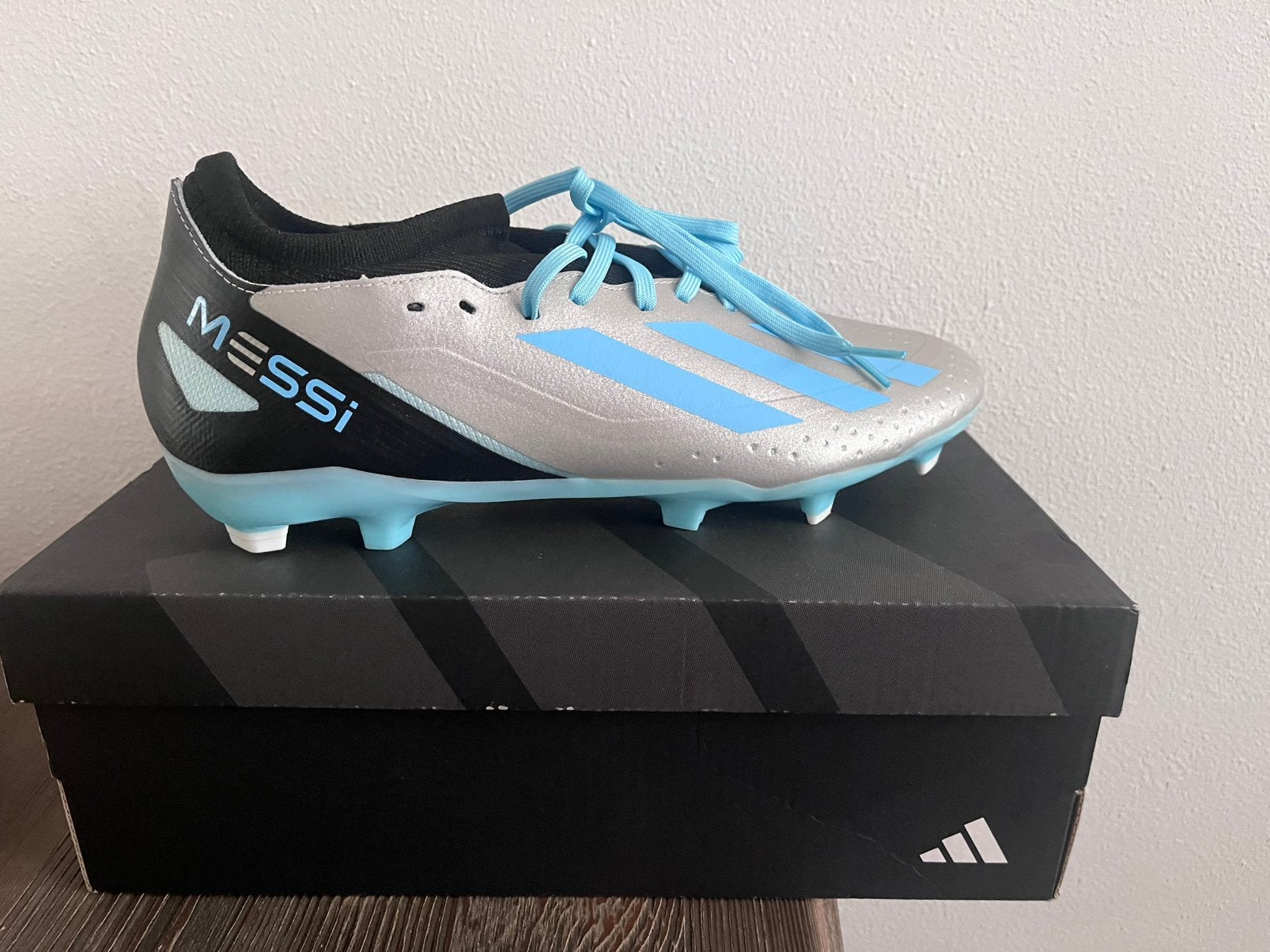Messi adidas voetbalschoenen, Ophalen of Verzenden, Zo goed als nieuw, Overige typen, Adidas
