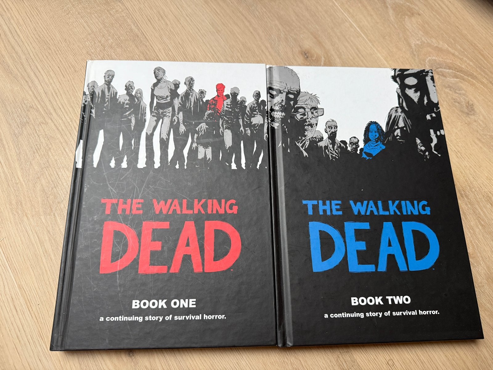 The walking dead comics book 1 en 2, Meerdere comics, Ophalen of Verzenden, Gelezen, Amerika