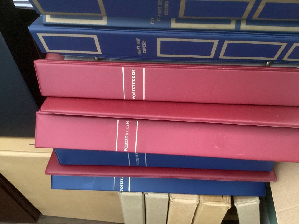 Gebruikte fdc poststukken albums per stuk 20 bladen en per, Ophalen, Verzamelalbum
