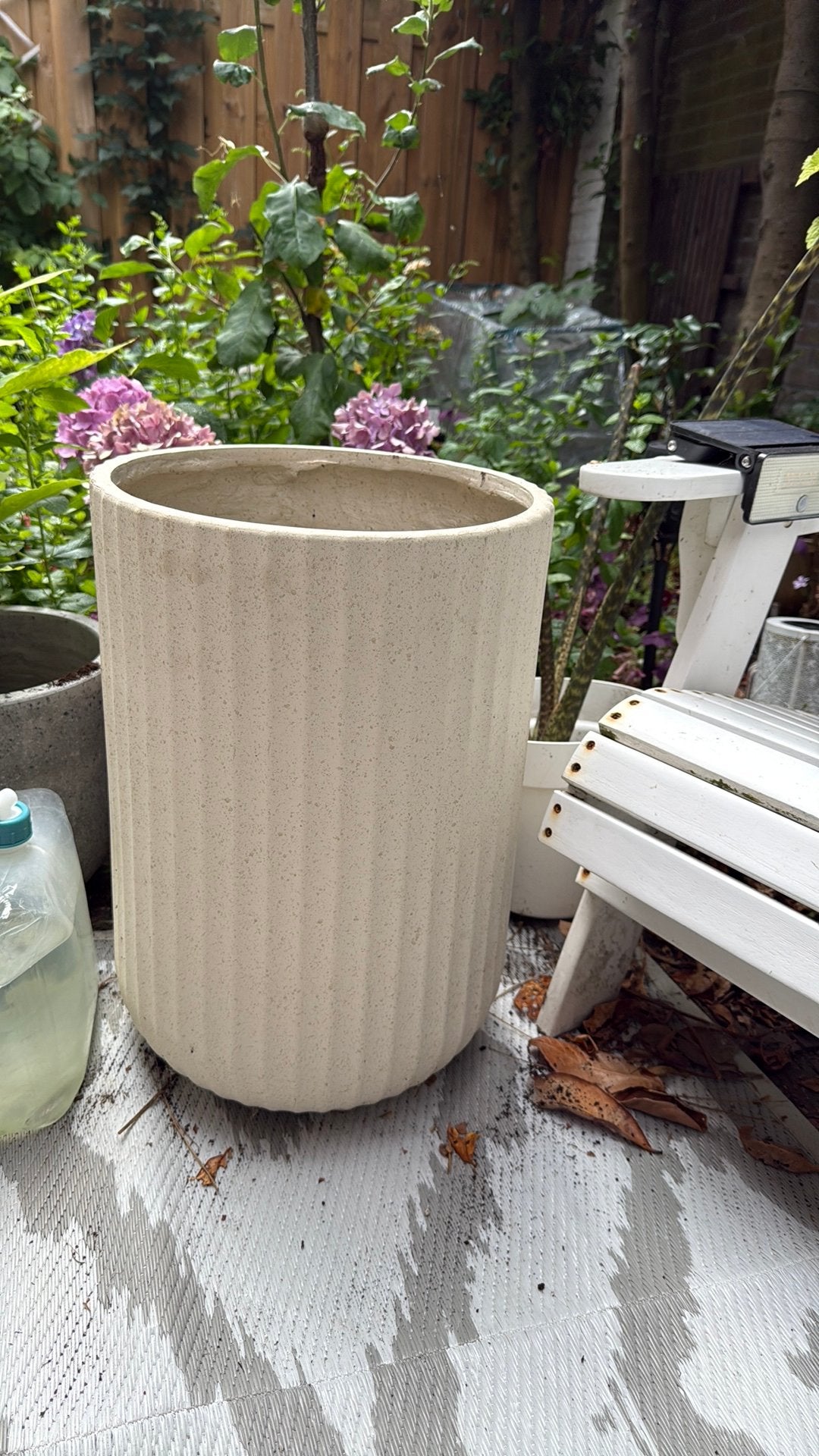 ecru plantenpot, Tuin en Terras, Bloempotten, Verzenden, Rond, Zo goed als nieuw, Minder dan 25 cm