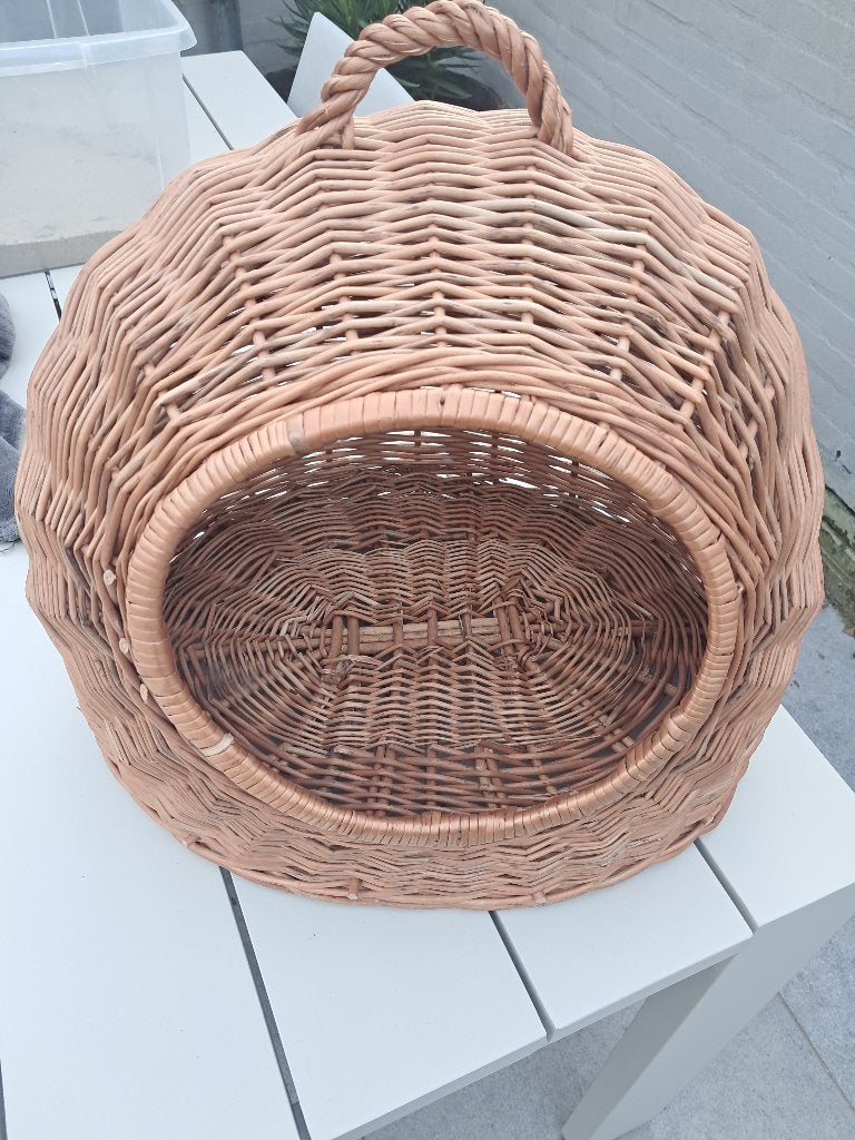 Katten rieten reismand te koop, Ophalen, Zo goed als nieuw