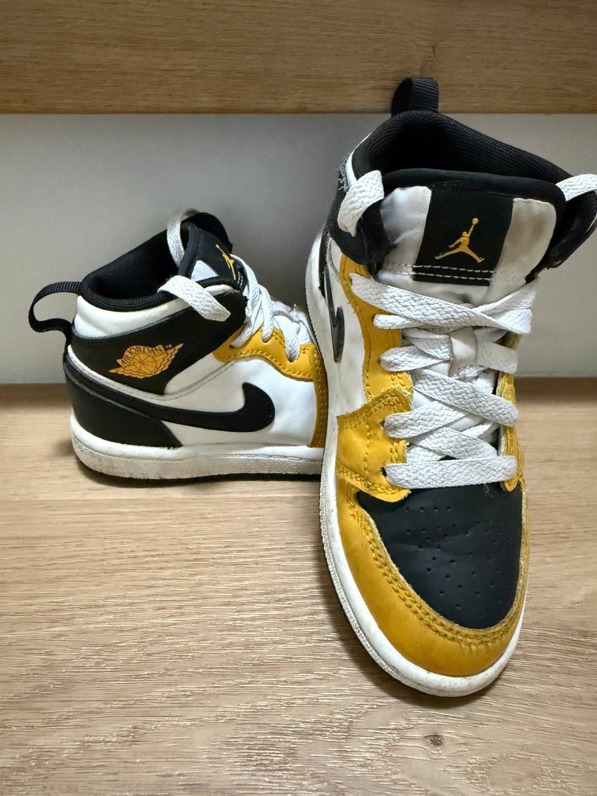 Nike Air Jordan sneakers maat 28, Kinderen en Baby's, Gebruikt, Jongen of Meisje, Schoenen, Ophalen of Verzenden