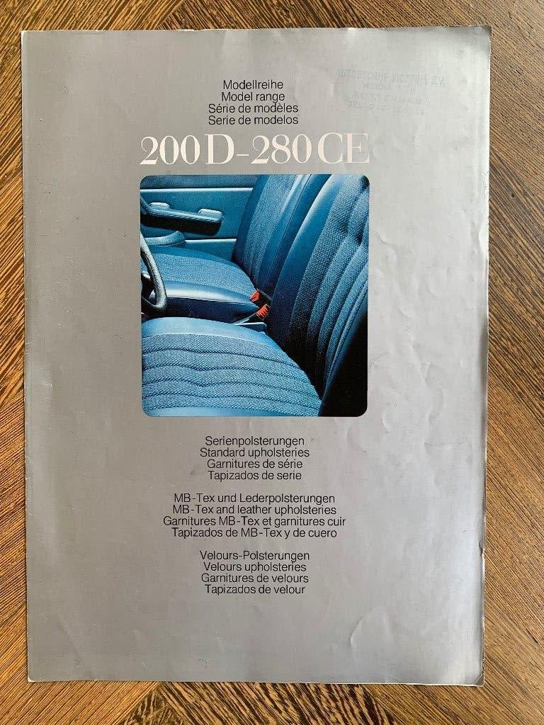 Bekledingen folder Mercedes-Benz 200D-280CE W114 & W115 1975, Gelezen, Mercedes-Benz, Mercedes, Ophalen of Verzenden