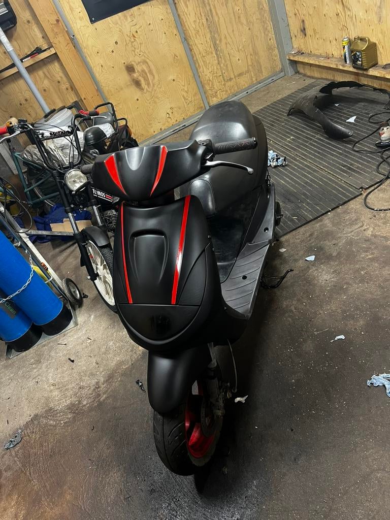 Peugeot vivacity brom 70cc, Ophalen, Zo goed als nieuw, Tweetakt, Overige modellen