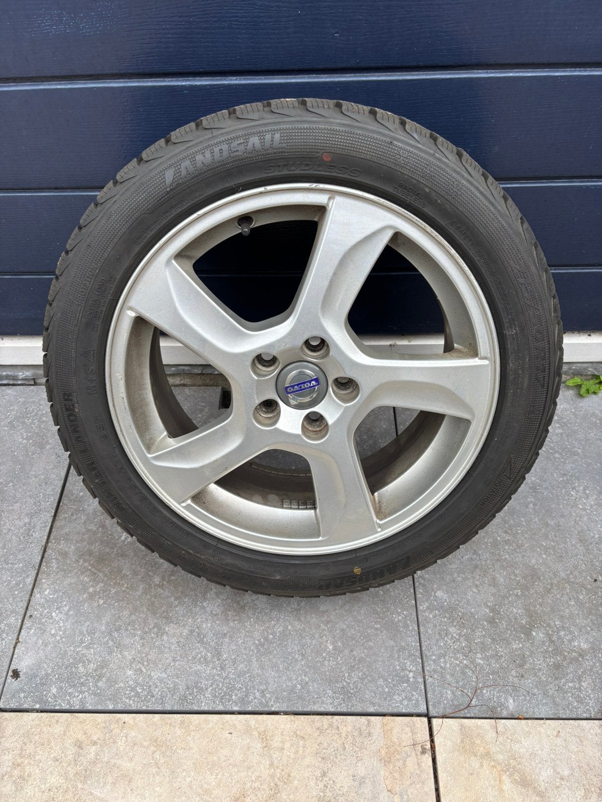 Vier winter banden met Alminuiom velgen, Ophalen, 215 mm, 17 inch, Winterbanden