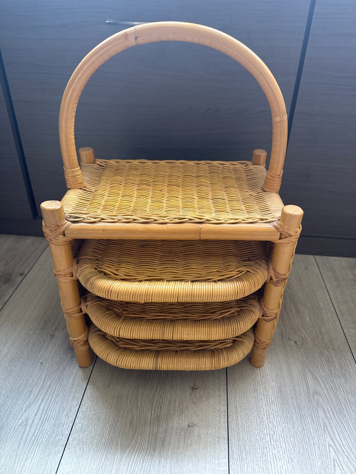 Vintage rotan/riet stapelbare manden met handvat, Vintage, Gebruikt, Ophalen of Verzenden, Natuurlijk materiaal