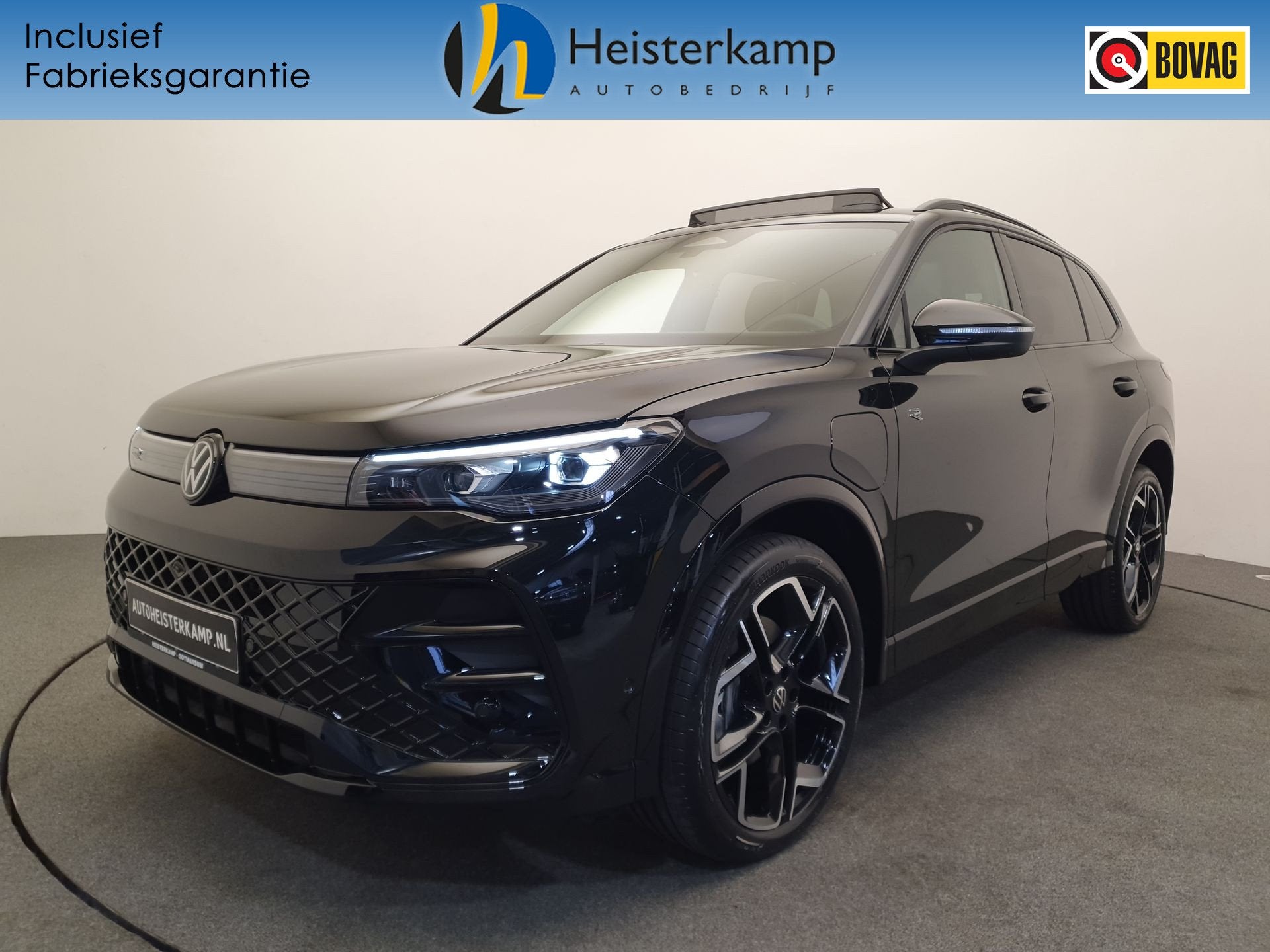 Volkswagen Tiguan 1.5 eHybrid 272pk DSG/AUT R-Line Wegklapba, 12 maanden, 4 cilinders, Zwart, Hybride Elektrisch/Benzine