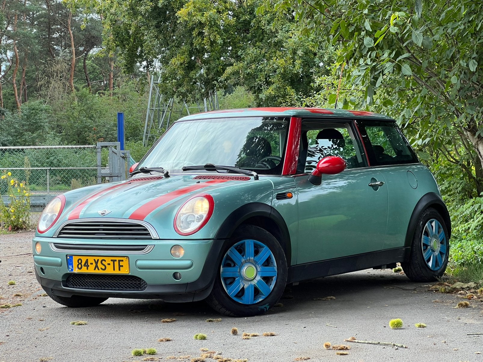 Mini Cooper ONE - 1.6 - 2001 - KOOPJE - APK 11-08-2027!, Auto's, Voorwielaandrijving, Zwart, 4 cilinders, 4 stoelen