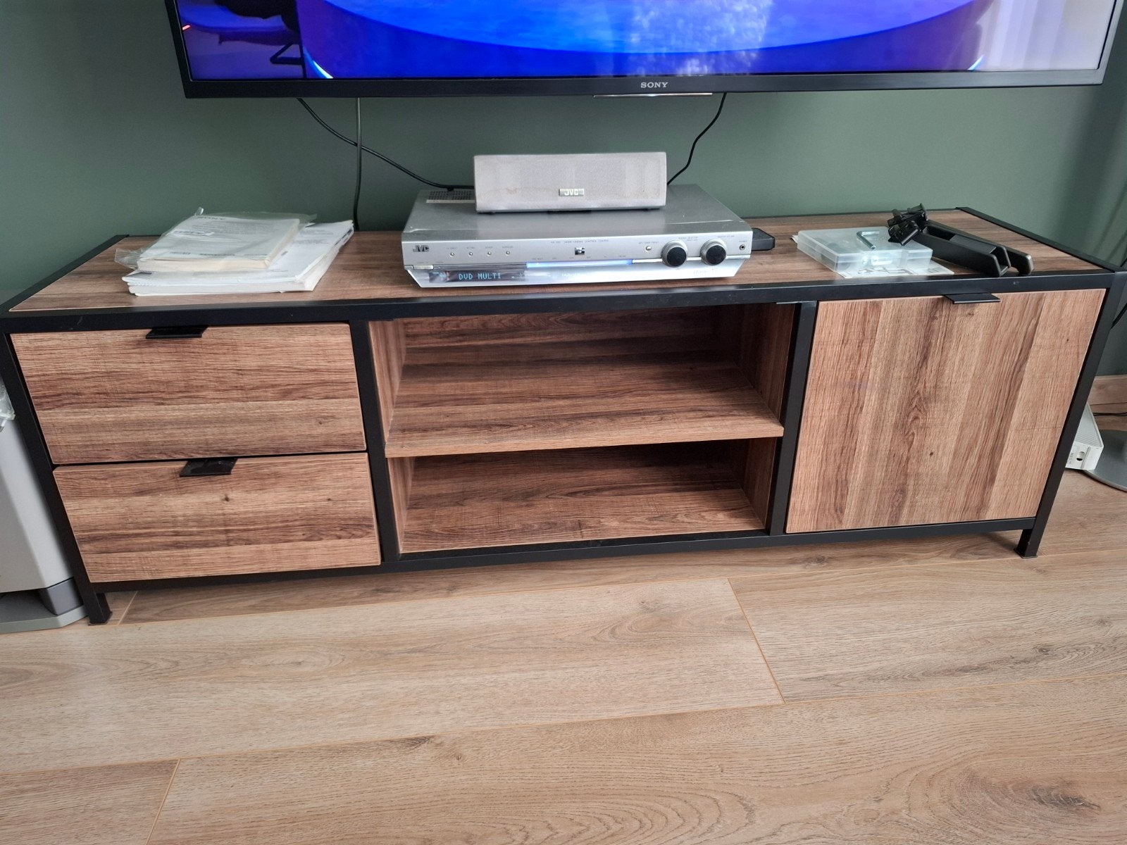 tv meubel met 1 1 kast, 2 vakken en 2 laden, Huis en Inrichting, Ophalen