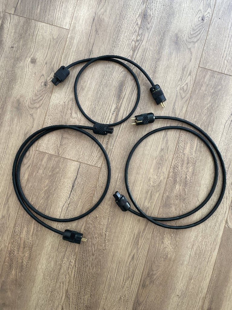 Bach Luidsprekers 3x stroomkabels // power cables 1,2m 1,8m, Ophalen of Verzenden, Zo goed als nieuw, Minder dan 2 meter, Overige kabels