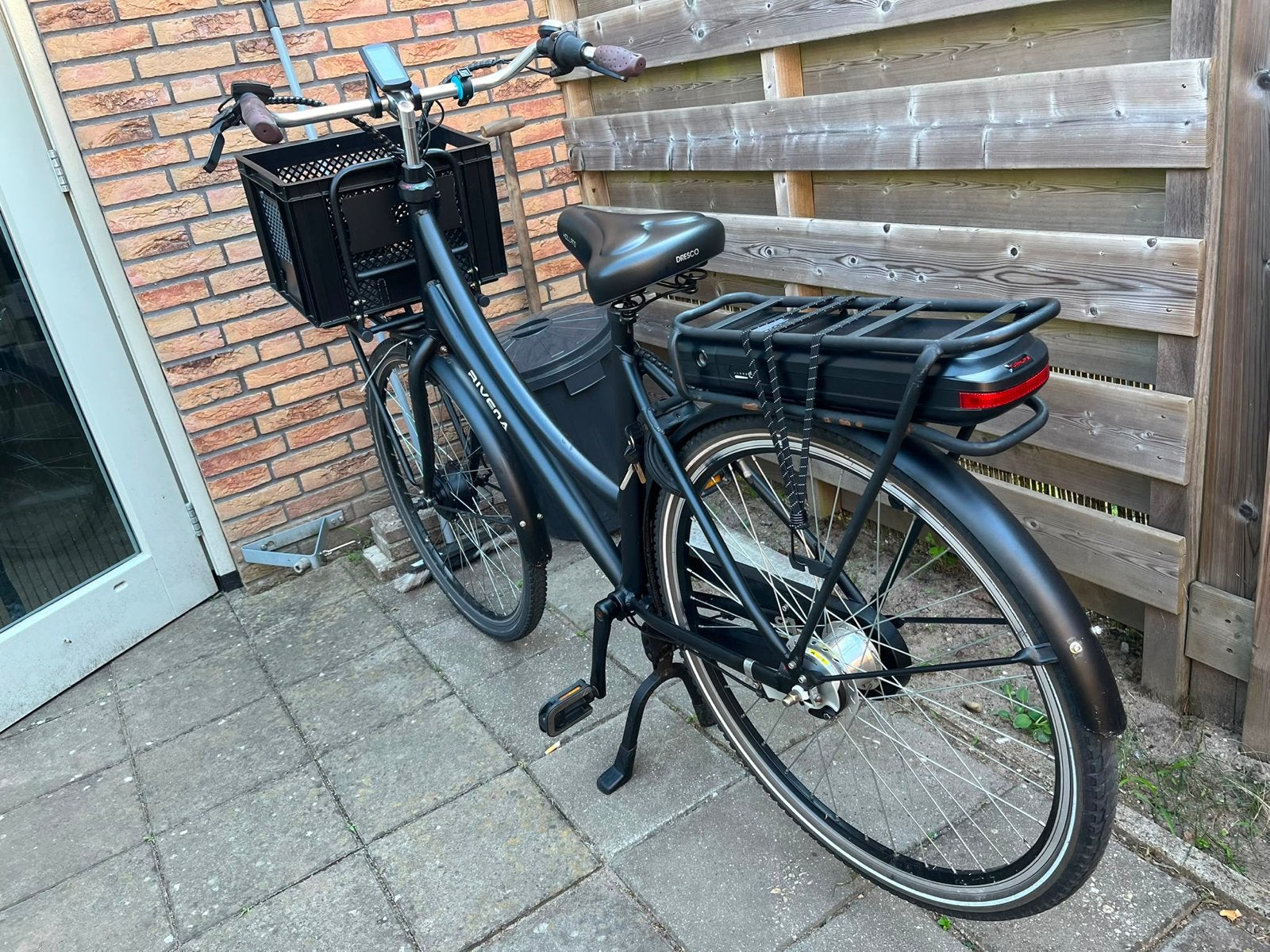 Rivena E-bike - 1 jaar oud, 7000 km, in topstaat!, Ophalen, Zo goed als nieuw, 30 tot 50 km per accu, Overige merken