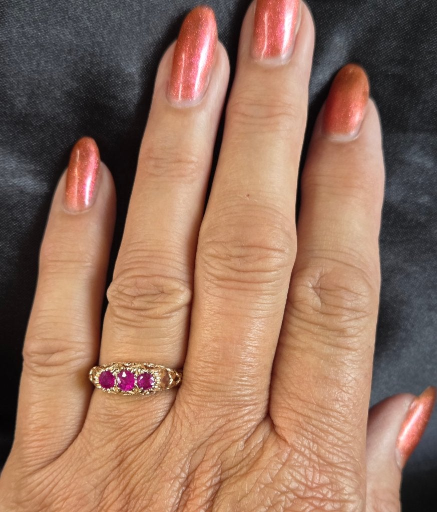 Vintage gouden ring met edelsteen robijn. 2026/368, 18 tot 19, ., Ophalen of Verzenden, Zo goed als nieuw