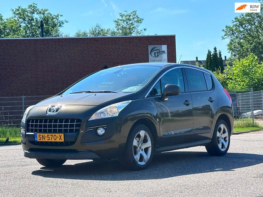 Peugeot 3008 1.6 VTi Blue Lease Navigatie*Cruise*Trekhaak*Cl, Voorwielaandrijving, Gebruikt, 4 cilinders, Bruin
