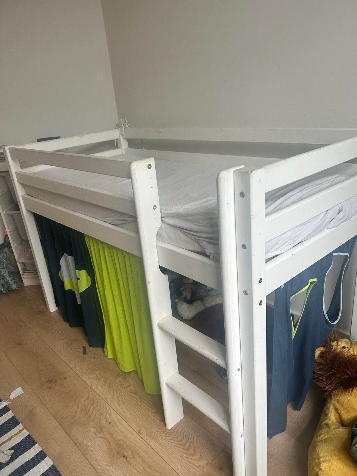 Halfhoogslaper wit met gordijnen - Ideaal voor kinderkamer, Ophalen, Gebruikt, Minder dan 160 cm, 190 cm of minder