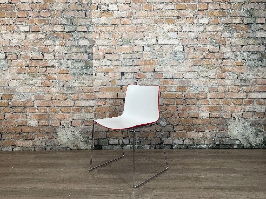 Arper Catifa 46 wit rood bij TheReSales, Ophalen, Design, Zo goed als nieuw, Metaal