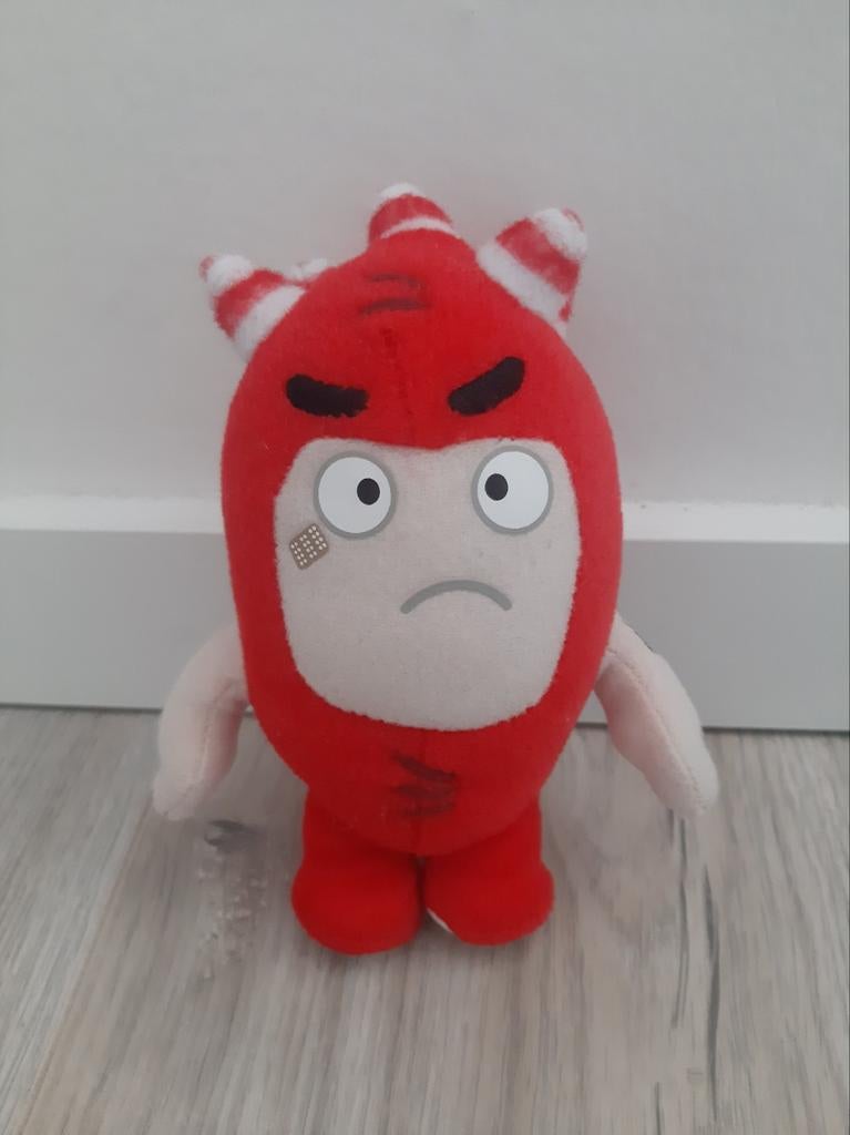 Knuffel oddbods pop jongen rood K8445, Kinderen en Baby's, Speelgoed | Knuffels en Pluche, Zo goed als nieuw, Ophalen of Verzenden