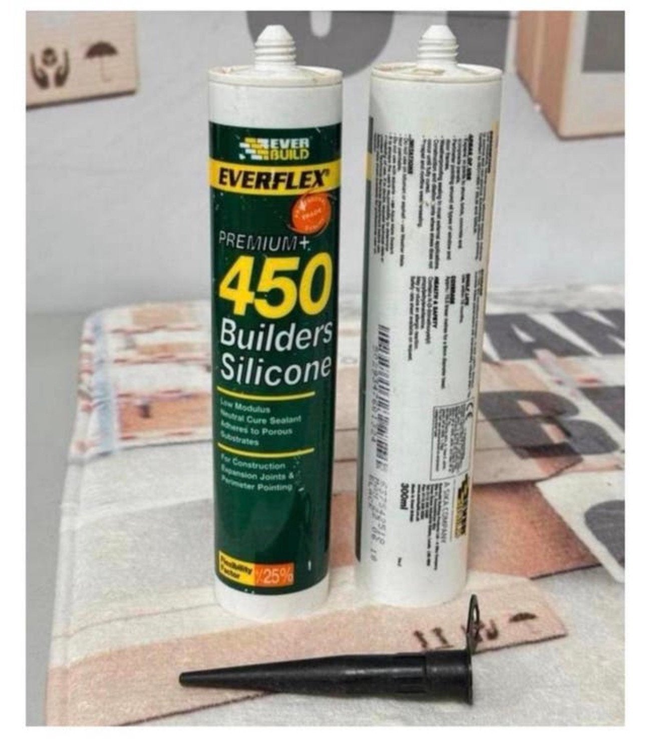 2X Everbuild 450CL Builders Silicone kit siliconkit zwart, Minder dan 4 cm, Overige materialen, Nieuw, Ophalen of Verzenden