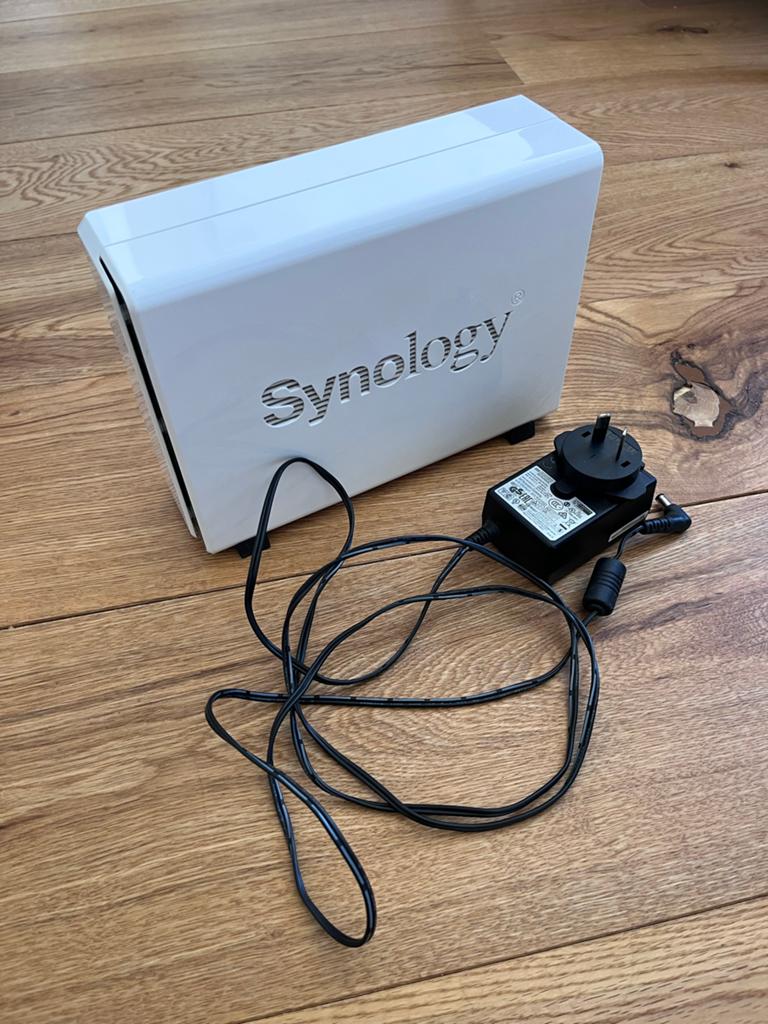 Synology DS115j NAS met 2TB WD Red HDD en wifi dongle, Computers en Software, Ophalen, Gebruikt