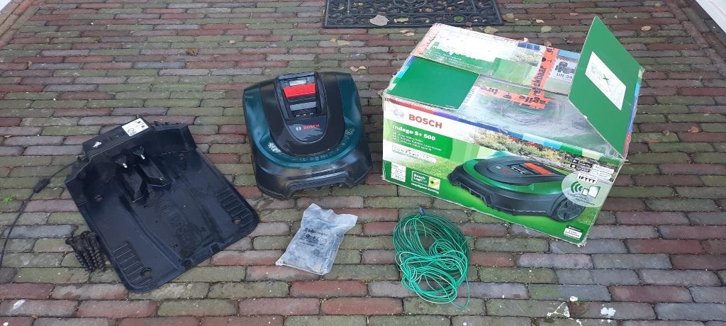 RobotGrasmaaier Bosch Indego S+ 500, Tuin en Terras, Cirkelmaaier, Gebruikt, Minder dan 30 cm, Accu-grasmaaier