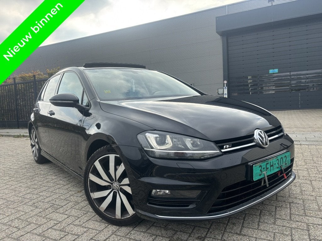 Volkswagen Golf 1.6 TDI R line Dsg7 Leer Pano Clima Cruise C, Auto's, Automaat, 0 cilinders, Gebruikt, Zwart