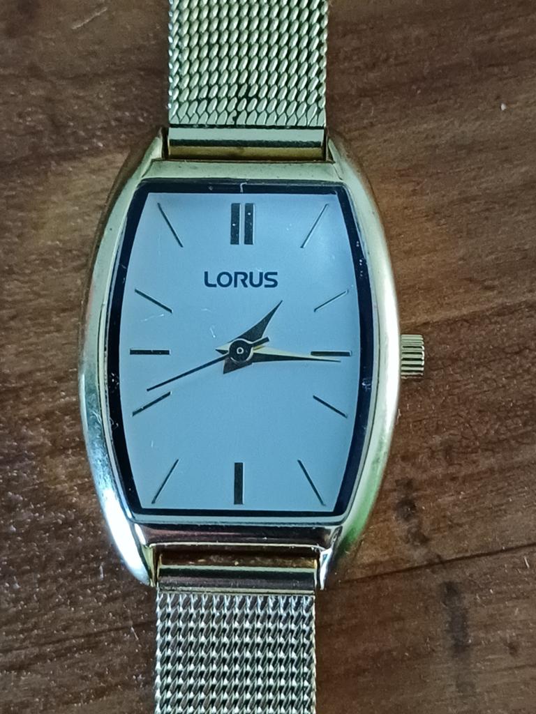 Lorus waterresistant dames horloge, goudkleurig, Overige merken, Polshorloge, Ophalen of Verzenden, Zo goed als nieuw