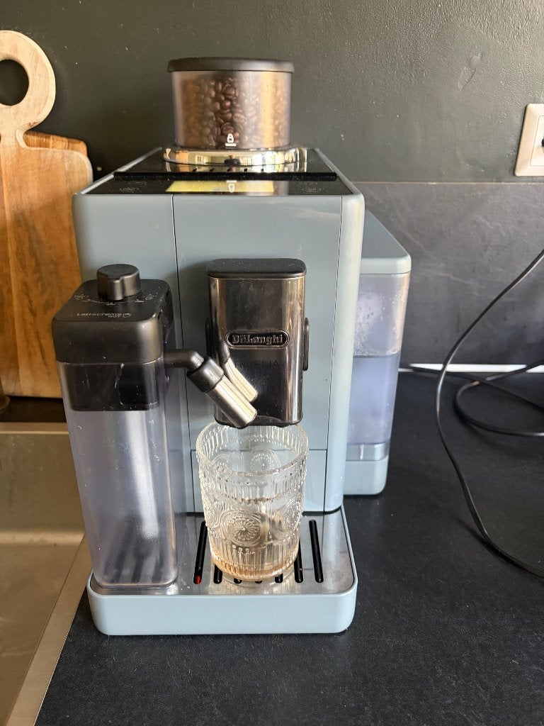 Delonghi Rivelia, Ophalen, Afneembaar waterreservoir, Koffiemachine, Koffiebonen