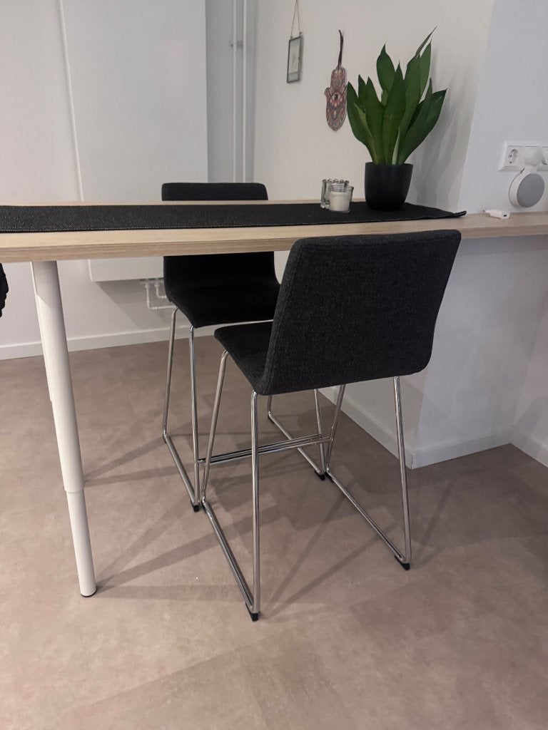 Bar kruk IKEA Glenn grijs zilver 2x zo goed als nieuw, Huis en Inrichting, 2 krukken, Ophalen, Zo goed als nieuw, 60 tot 90 cm