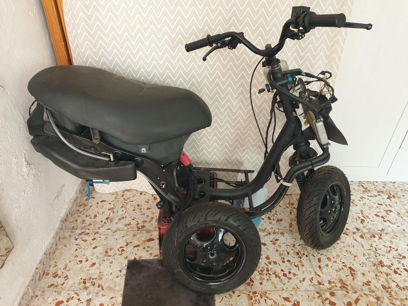 Piaggio zip Sp onderdelen H2O 2takt lc 70cc 2t 180cc, Ophalen of Verzenden