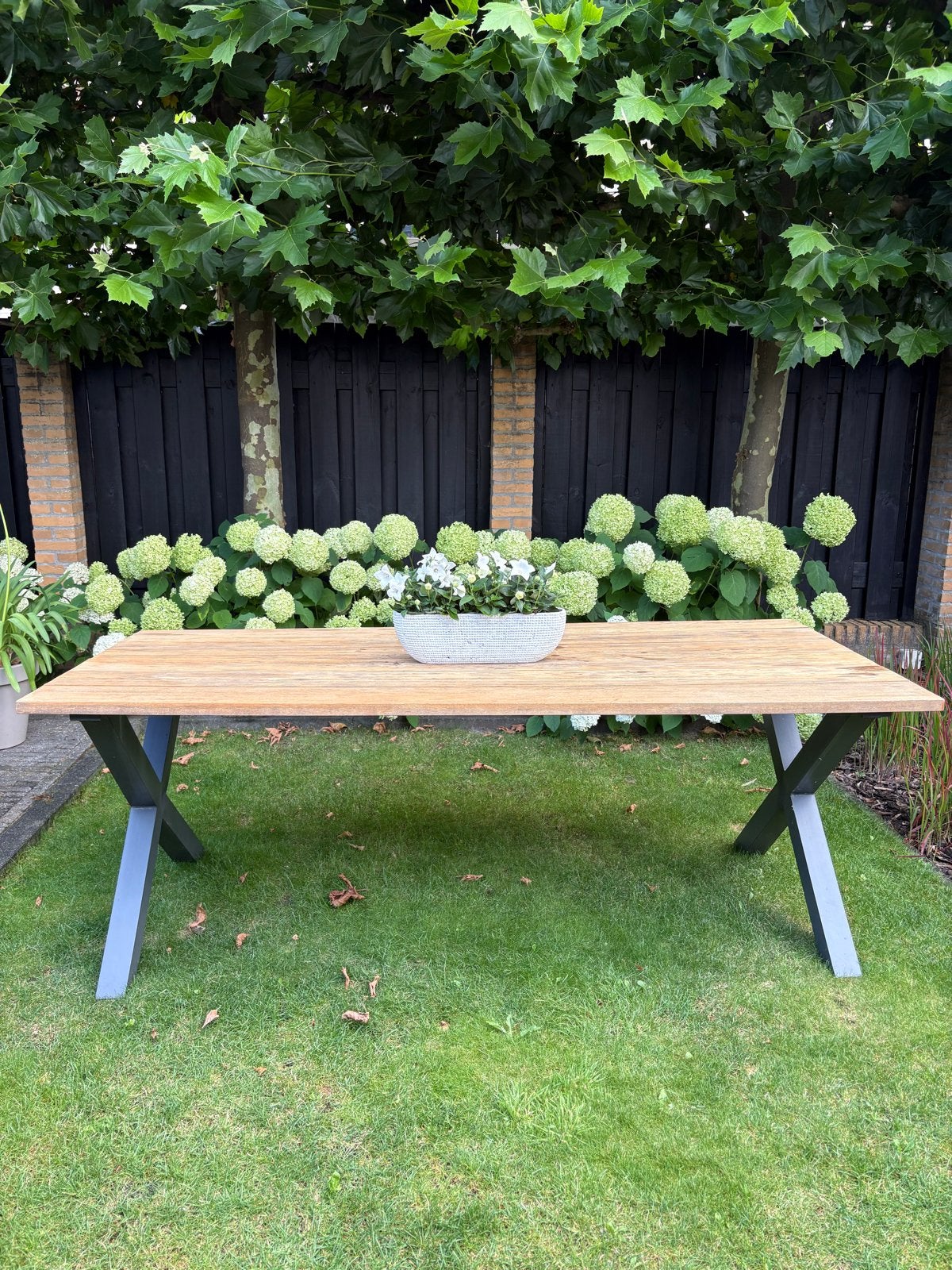 GRATIS! Robuuste tuintafel met houten blad, Tuin en Terras, Tuintafels, Ophalen, Gebruikt, Rechthoekig, Hout