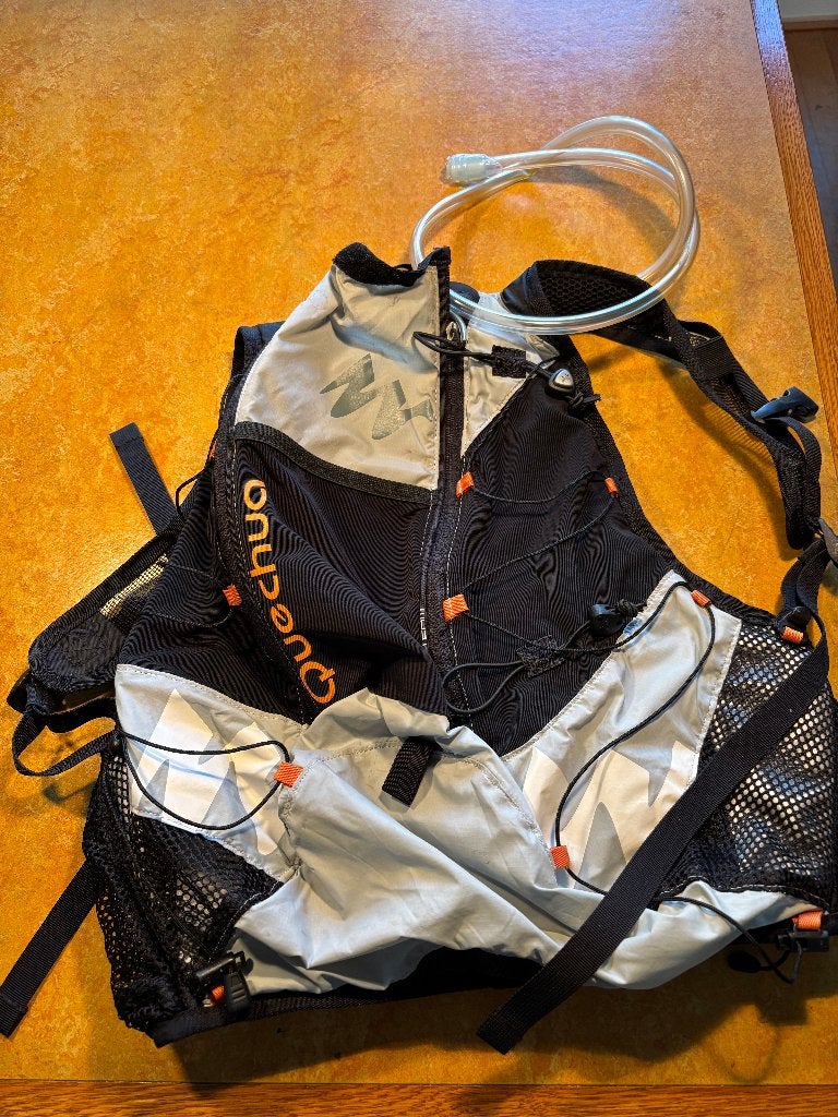 Quechua camelbak / hydration backpack, Ophalen, Rugzak