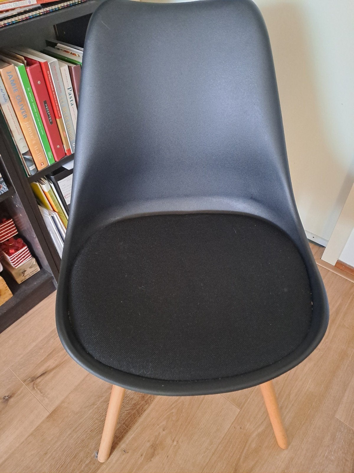 4 Eetkamer stoelen., Ophalen, Gebruikt, Zwart, Vier
