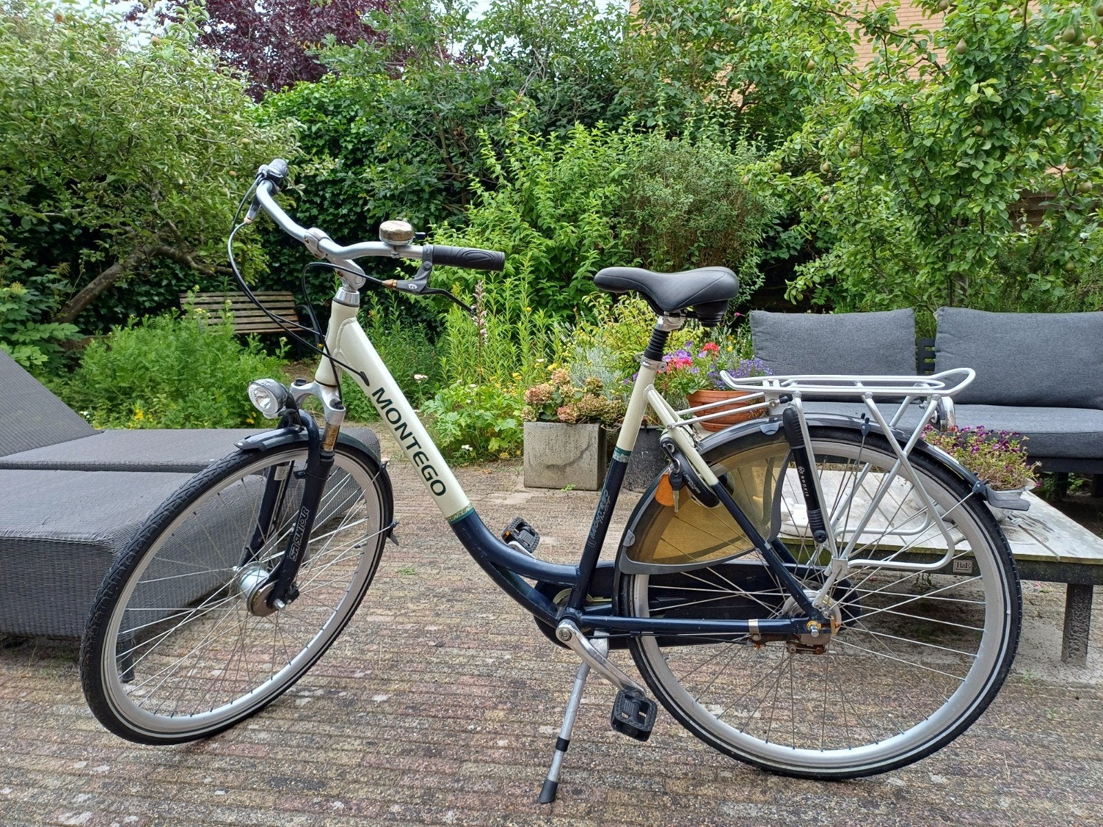 Montego damesfiets – nette staat – Shimano Nexus + AXA, Fietsen en Brommers, Ophalen, Zo goed als nieuw, Overige merken