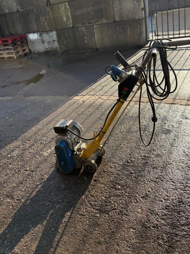 Von Arx FR200 oppervlakte frees bouchardeermachine, Doe-het-zelf en Verbouw, Ophalen, Gebruikt