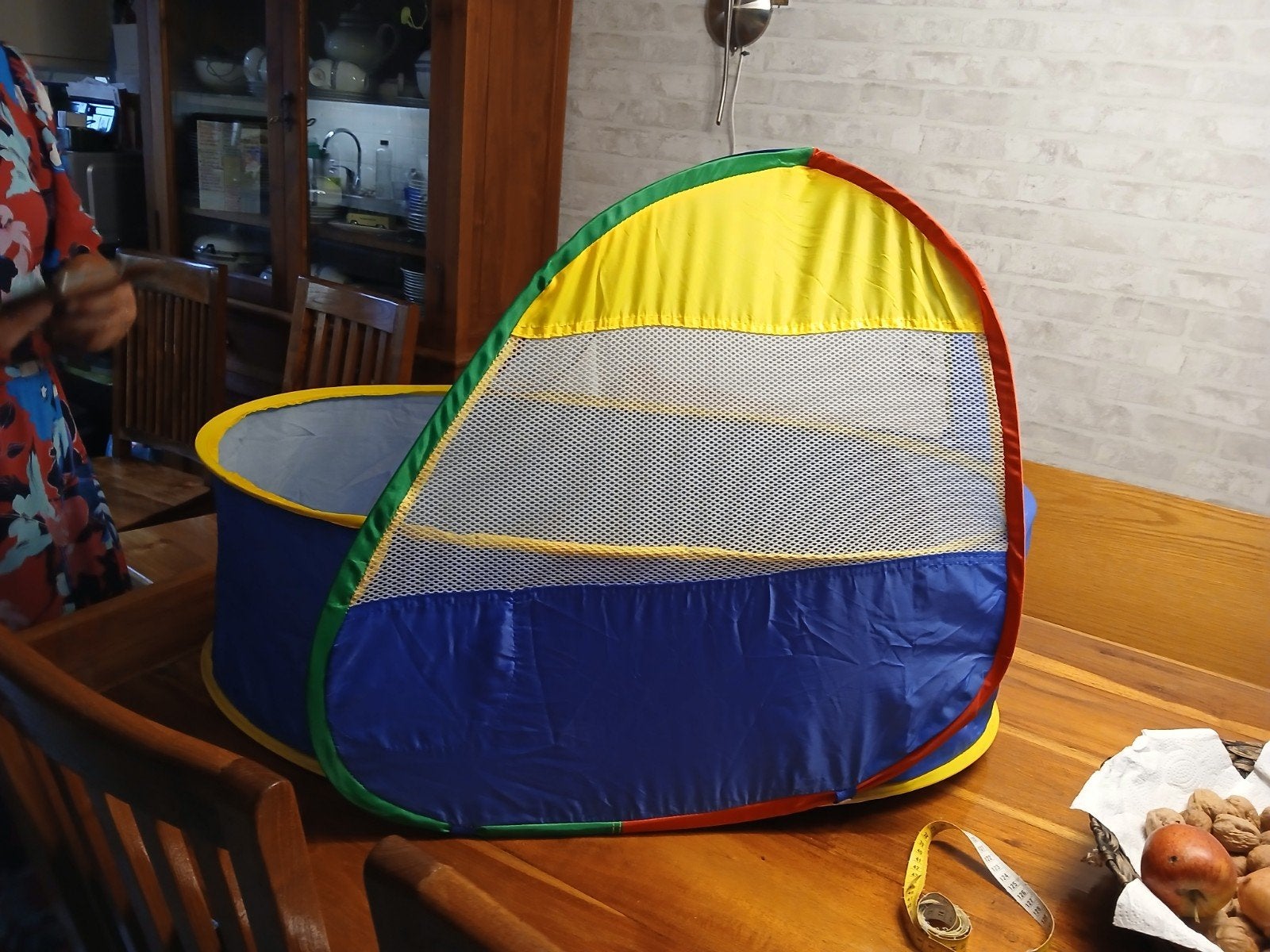 pop up wieg bed campingbed voor baby, Caravans en Kamperen, Ophalen of Verzenden, Zo goed als nieuw