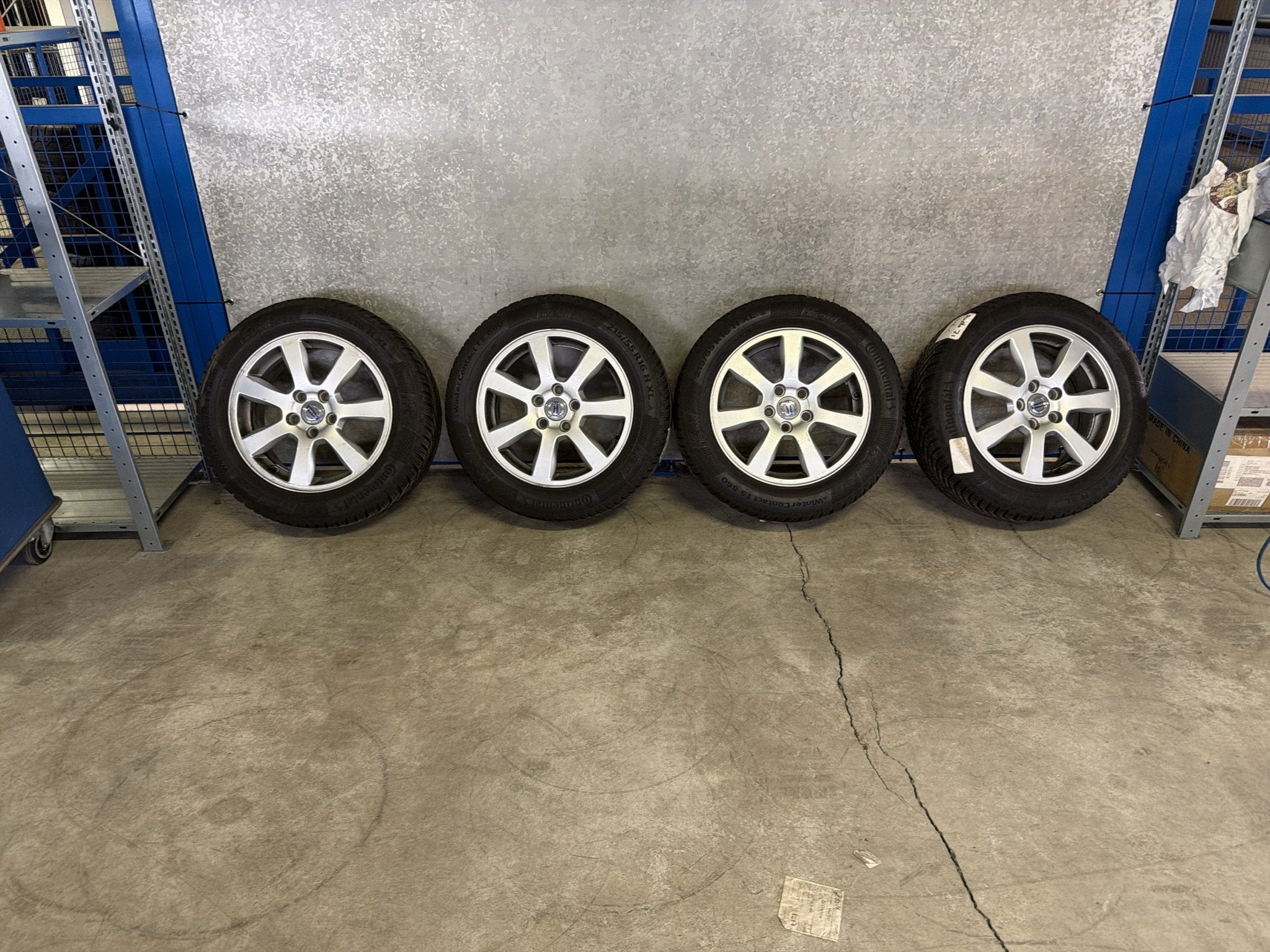 Gebruikte set winterwielen - Continental - 215 55 16