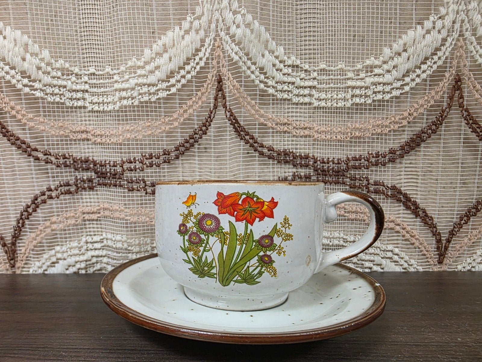 Vintage Wildflower kop en schotel rode bloemen, Overige merken, ., Keramiek, Wildflower