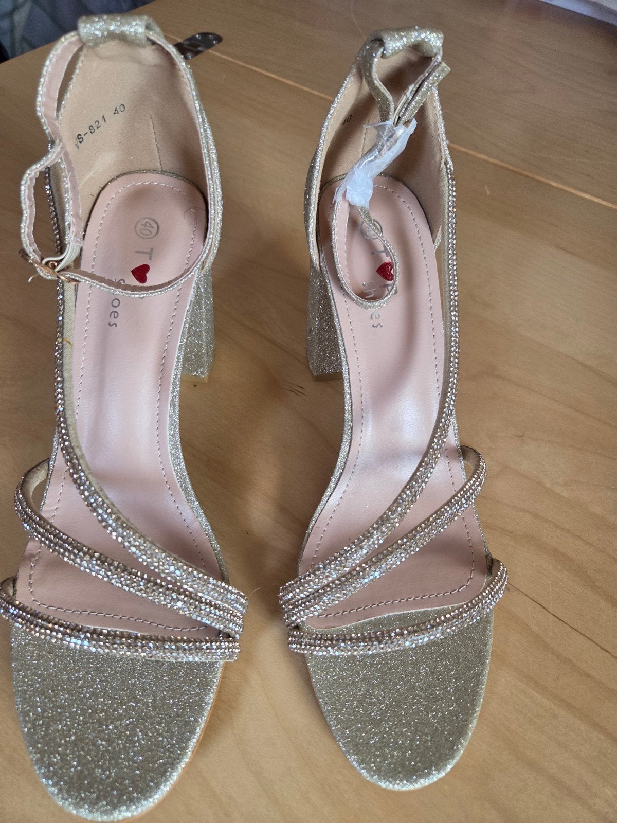 Nieuwe dames sandalen met hakken, Ophalen, Overige kleuren, Nieuw, Sandalen of Muiltjes