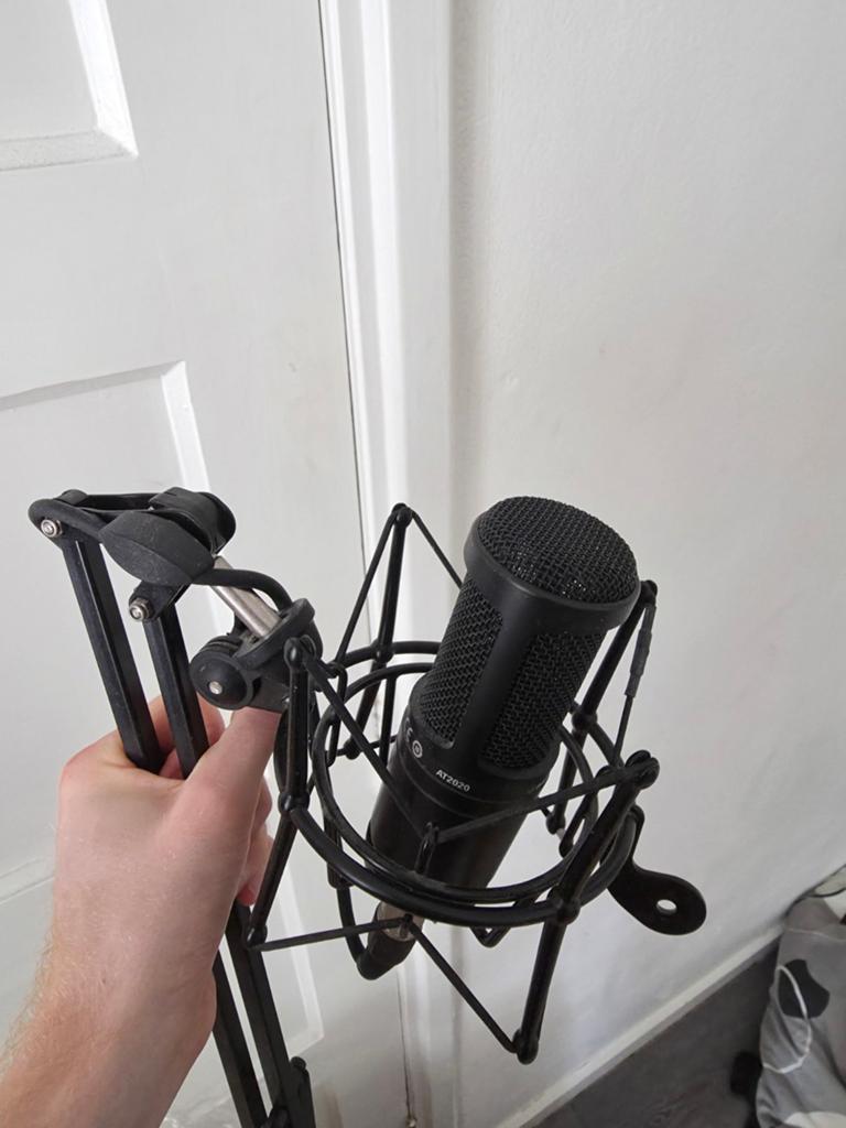 Audio Technica AT2020 met microfoon standaard en kabel, Ophalen of Verzenden, Gebruikt, Studiomicrofoon