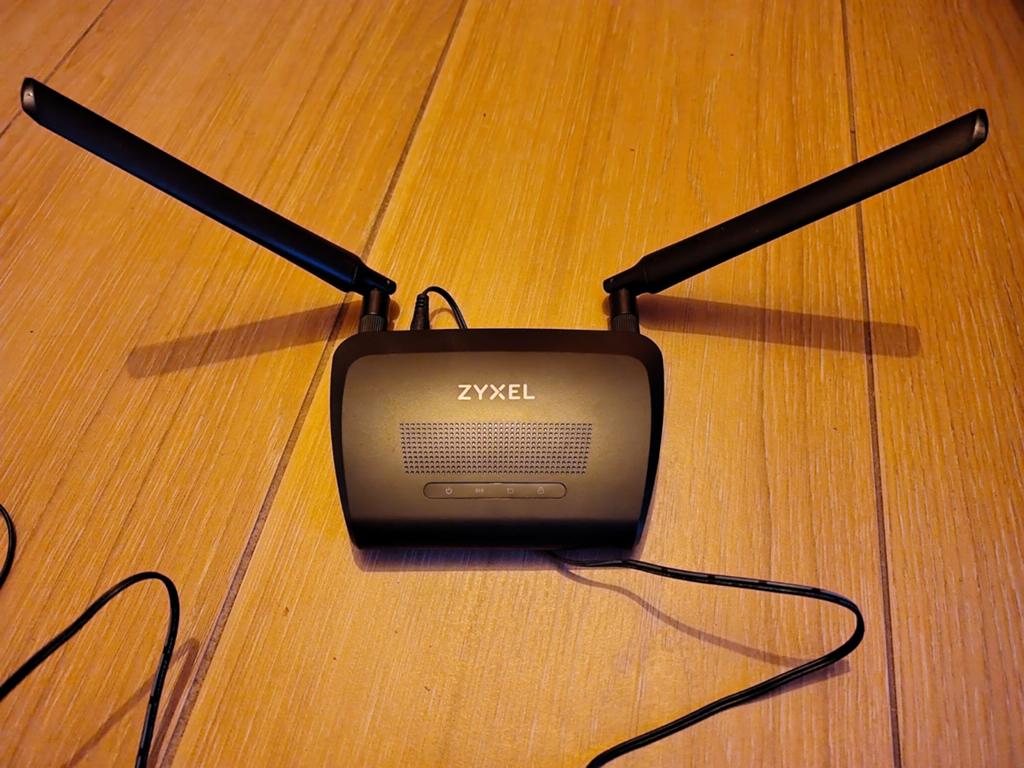 Zyxel wap3205 v3 accespoint / switch / bridge, Computers en Software, Netwerk switches, Ophalen of Verzenden