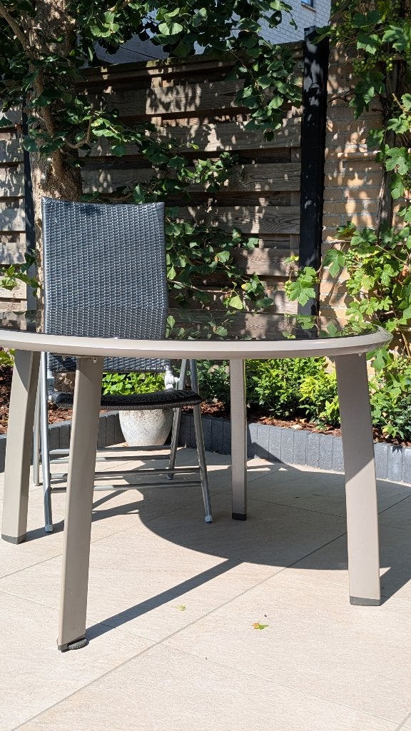 tuintafel rond 120cm, Tuin en Terras, Tuintafels, Ophalen, Zo goed als nieuw, Rond, Metaal
