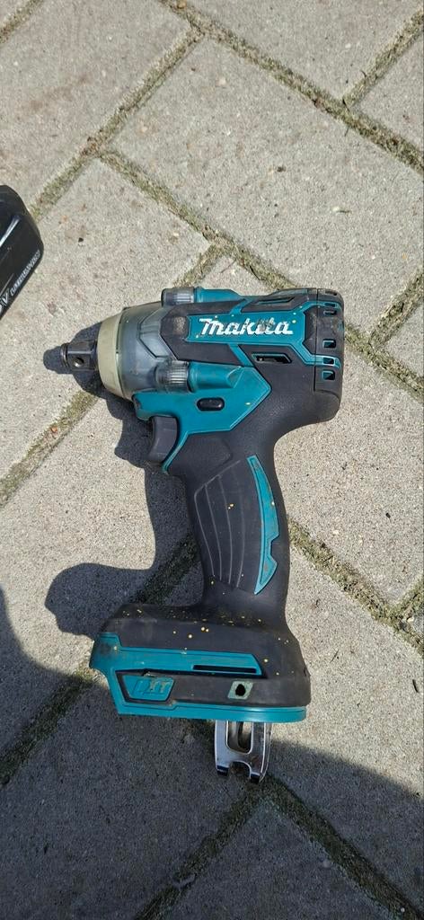 Makita DTW285 Slagmoersleutel met 3 accu's en duolader, Ophalen of Verzenden