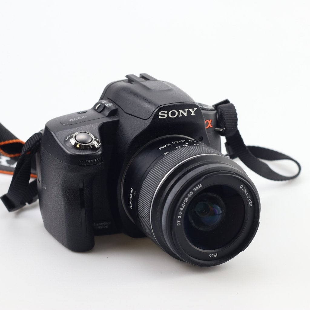 Sony DSLR A390 + 18-55 SAM Lens, Sony, Zo goed als nieuw, Support@sony.com, 1-7-1 Konan, Minato-ku
Tokyo 108-0075
Japan