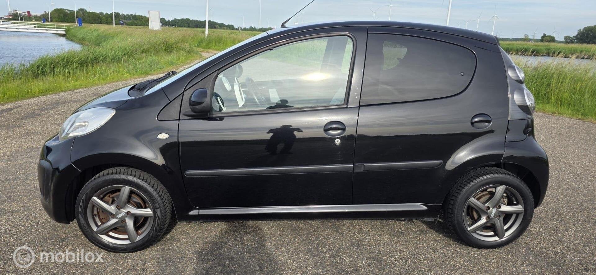 Citroen C1 1.0 Exclusive, Airco , luxe uitvoering !, Voorwielaandrijving, Euro 5, Gebruikt, 4 stoelen