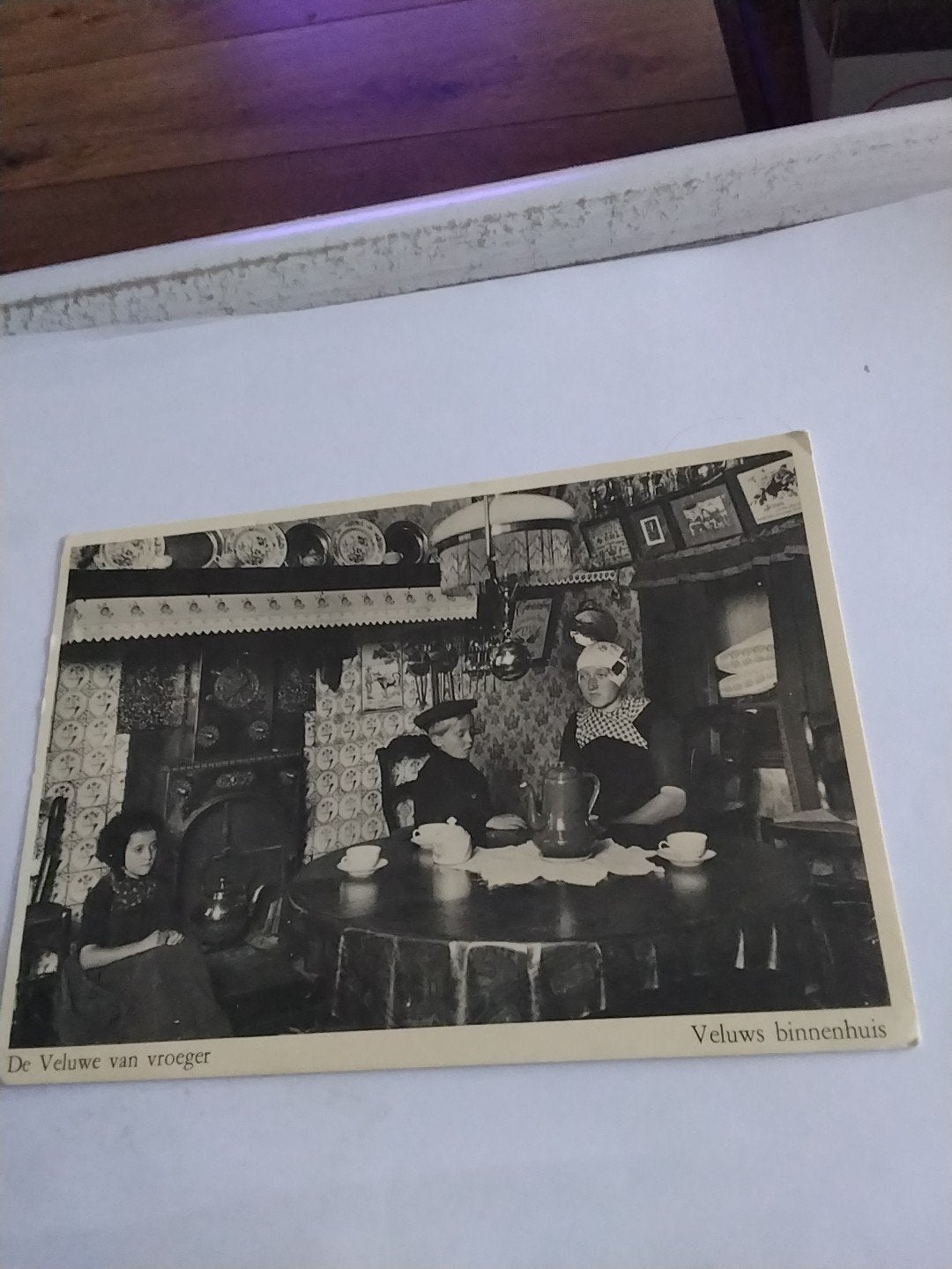 Oude ansichtkaart: Veluws binnenhuis, De Veluwe van vroeger, Ophalen of Verzenden