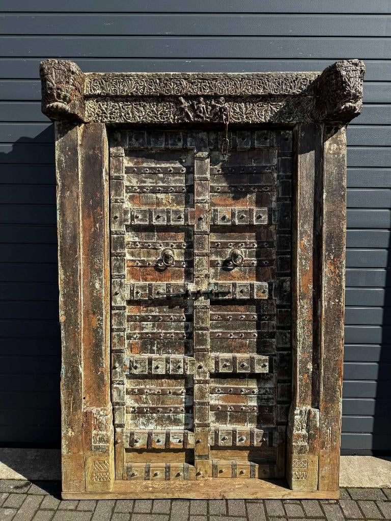 Dikke Indiase teakhouten dubbele deur met metalen beslag, Huis en Inrichting, Woonaccessoires | Overige, Nieuw, Ophalen of Verzenden