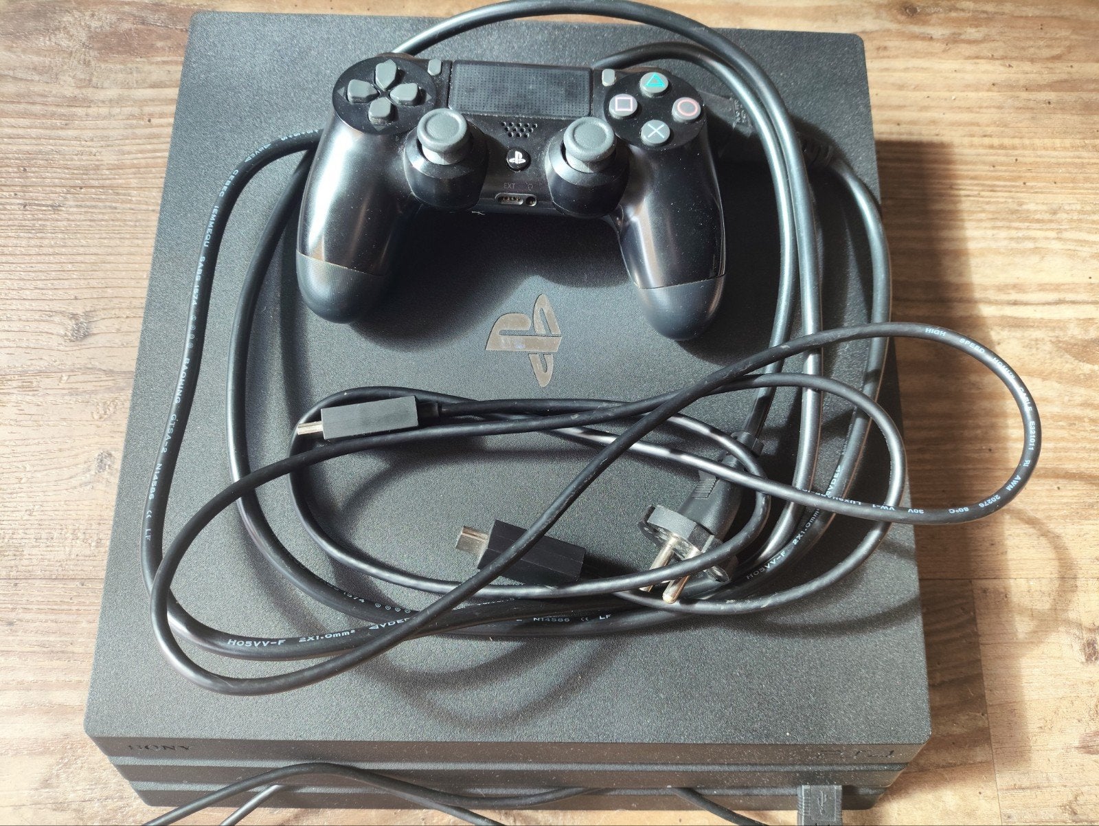 PlayStation 4 Pro 1TB met 1 controller, Ophalen of Verzenden, Zo goed als nieuw, 1 TB, Met 1 controller