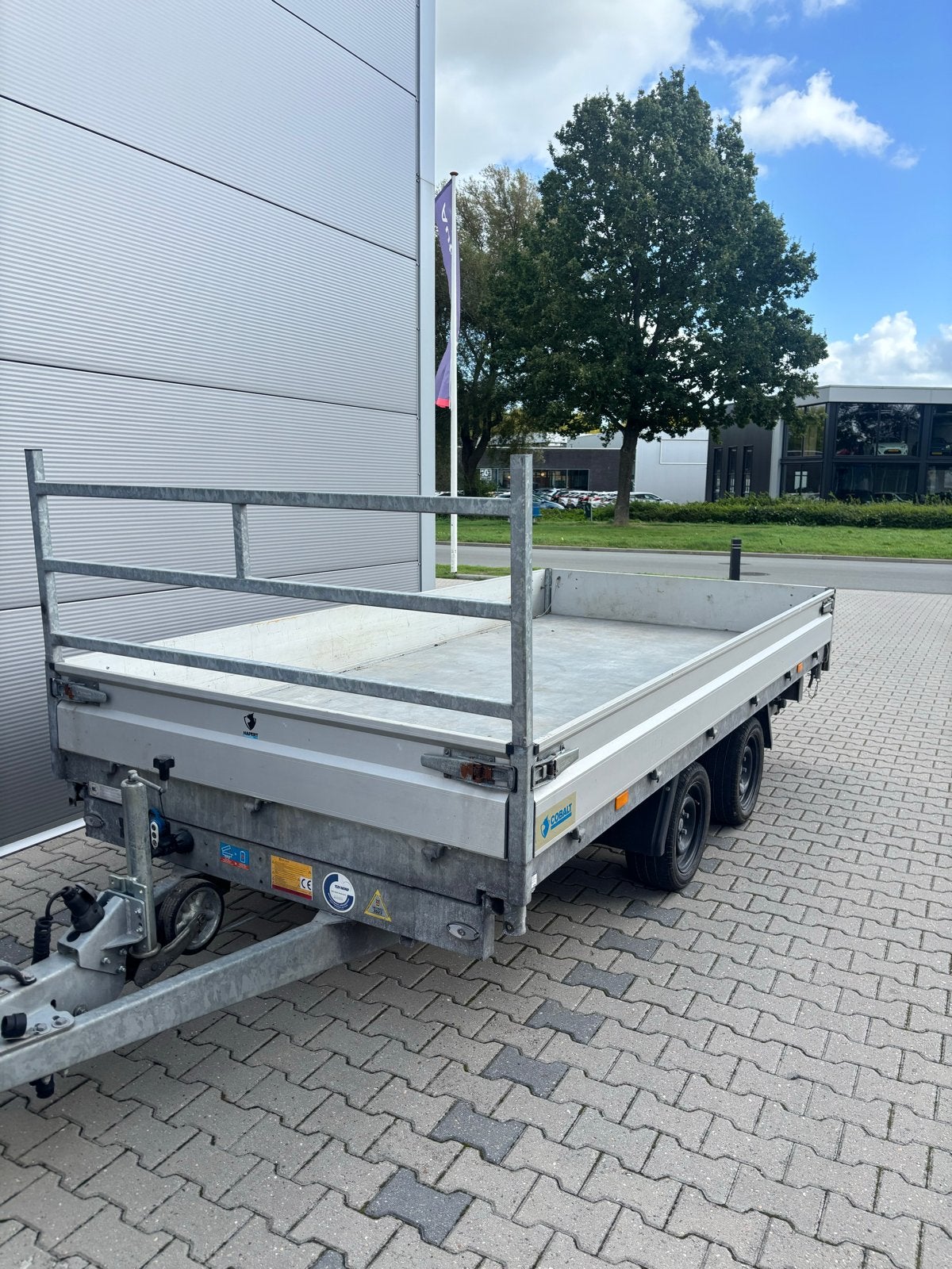 Hapert Kipper Cobalt 2020 - Zeer weinig gebruikt, Auto diversen, Ophalen, Zo goed als nieuw