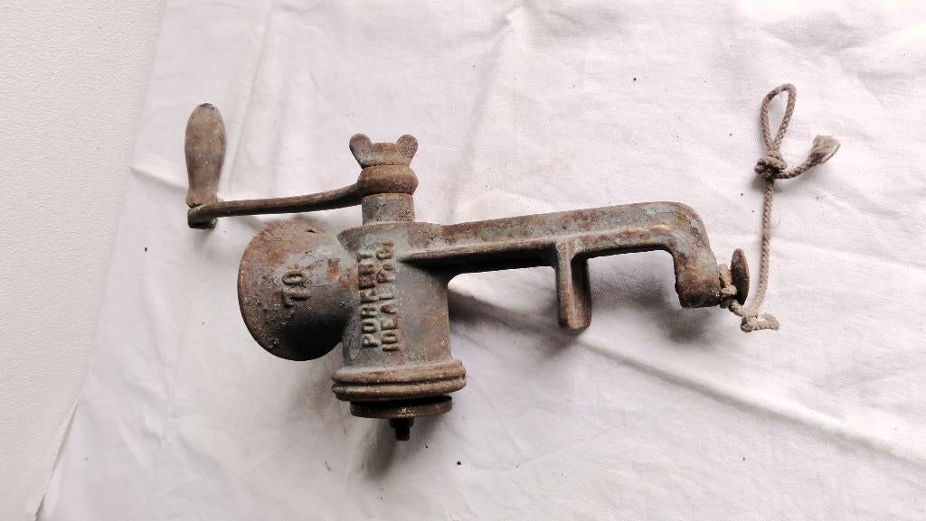 Worstmolen, gehaktmolen antieke Porkert, Antiek en Kunst, Curiosa en Brocante, Ophalen of Verzenden
